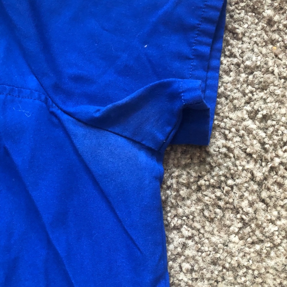 Scrub top - Picture 3 of 4